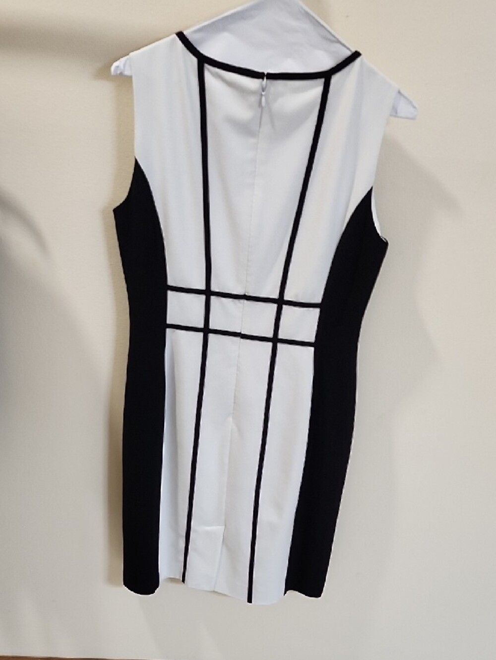 Calvin Klein Black and White Graphic Sheath Midi Dress - Picture 3 of 5